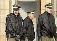 Немецкая полиция (фото взято с сайта http://www.newsru.com)